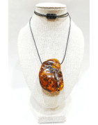 Pendentif Ambre Baltique Brute Polie 5X3.5 cm sur Cordon Réglable