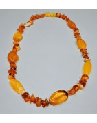 Collier Ambre Baltique Baroque et Pierres Polies L45cm Fermoir