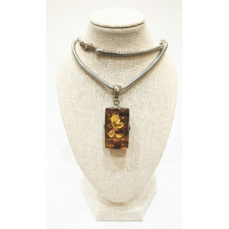 Pendentif Ambre Baltique Type Camé avec Rose Gravée et Chaîne Argent 925 50 cm