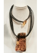Pendentif Ambre Baltique Polie 6cm sur Cordon Cuir 7 Fils 48 cm