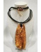 Pendentif Ambre Baltique Brut Roulé 7cm avec Cordon Cuir 5 Brins 48 cm