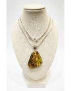 Pendentif Ambre Vert avec Chaîne 44cm