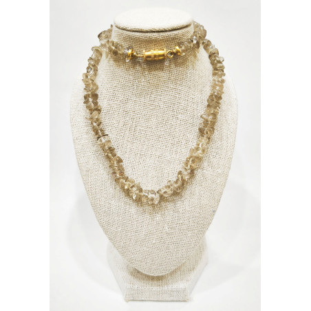 Collier Cristal de Roche Baroque Fermoir Doré à Vis 44 cm