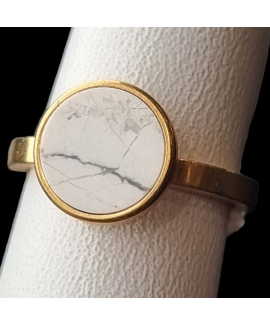 Bague Howlite Acier plaqué or Taille 52