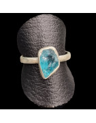 Bague Apatite bleue brute Argent 925 Taille 57