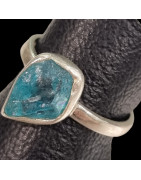 Bague Apatite bleue brute Argent 925 Taille 62