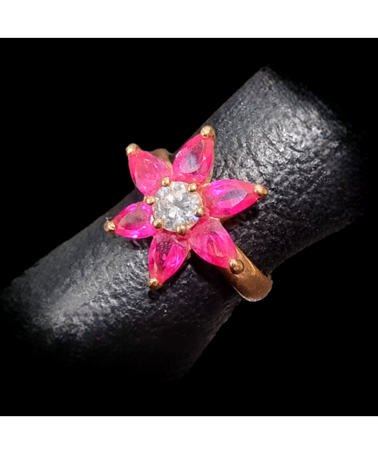 Bague Zirconium & Rubis de synthèse Fleur Bronze plaqué or Taille 50