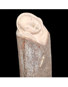 Statue en Bois de néflier de Madagascar Vierge à l'enfant "Tendresse"