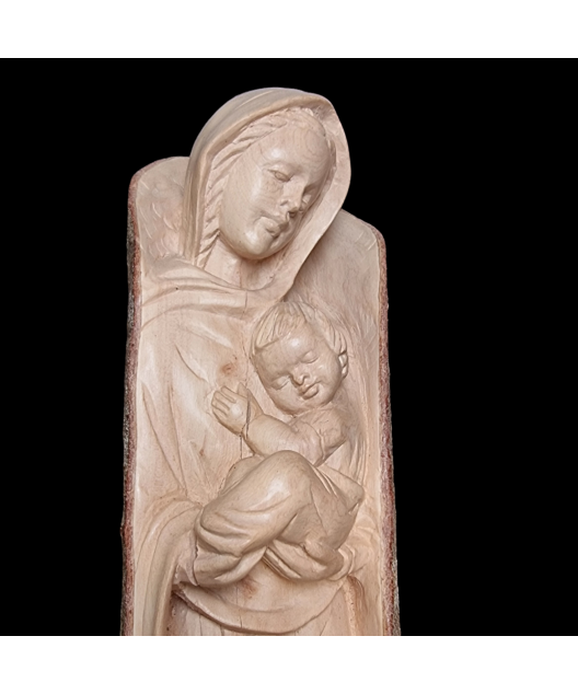 Statue en Bois de néflier de Madagascar Vierge à l'enfant