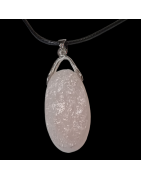 Pendentif Quartz rose sur cordon