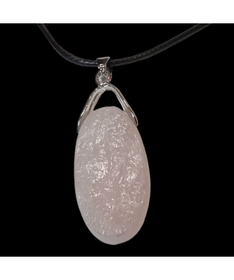 Pendentif Quartz rose sur cordon