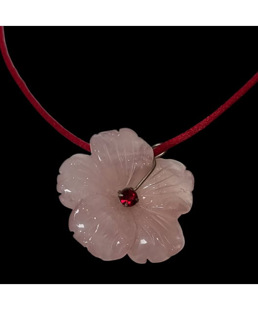 Pendentif Bakélite Fleur rose rose sur cordon