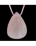 Pendentif Quartz rose sur cordon