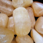 Pierre roulée Calcite jaune ou miel