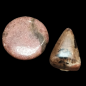 Pierre roulée percée  Rhodonite