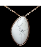 Pendentif Howlite avec chaîne Acier inox plaquée or