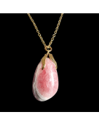 Pendentif Rhodonite sur chaîne dorée