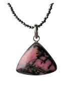 Pendentif Rhodonite avec chaîne Hématite perles facettées argent 925