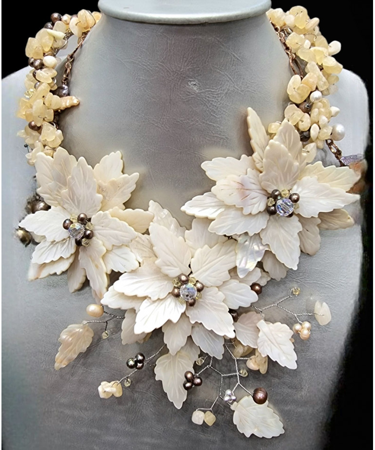 Collier Nacre & Calcite Fleur & perles structure acier