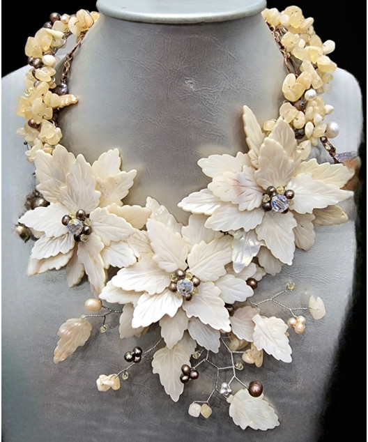 Collier Nacre & Calcite Fleur & perles structure acier