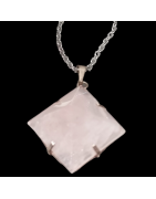 Pendentif Quartz rose Pyramide avec chaîne