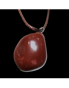 Pendentif Jaspe rouge sur cordon réglable