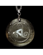 Pendentif Obsidienne noire dorée Triskel