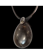 Pendentif Pierre de lune noire sur cordon