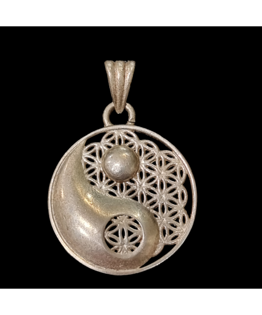 Pendentif Yin & Yang Métal argenté sur cordon