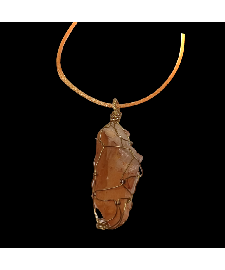 Pendentif Citrine tangérine brute fil de laiton sur cordon