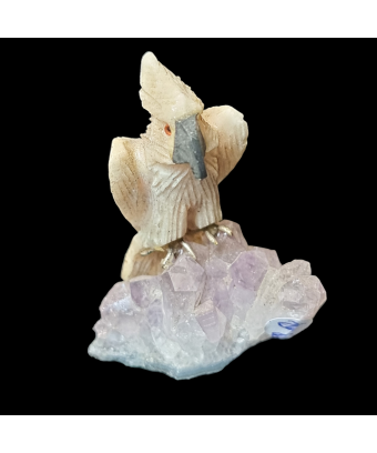 Figurine Oiseau Calcite jaune sur Améthyste