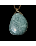 Pendentif Amazonite sur chaîne dorée