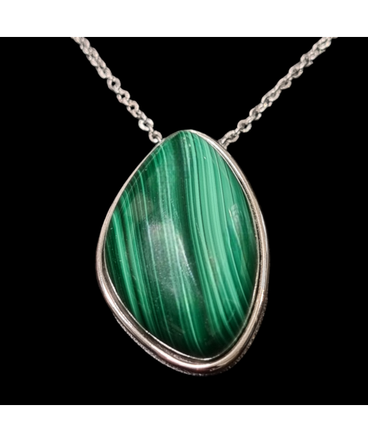 Pendentif Malachite ovale avec chaîne