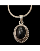 Pendentif Saphir noir étoilé "Black Star" avec chaîne Argent 925