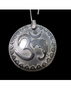 Pendentif Hématite rond Reiki avec bélière et chaîne
