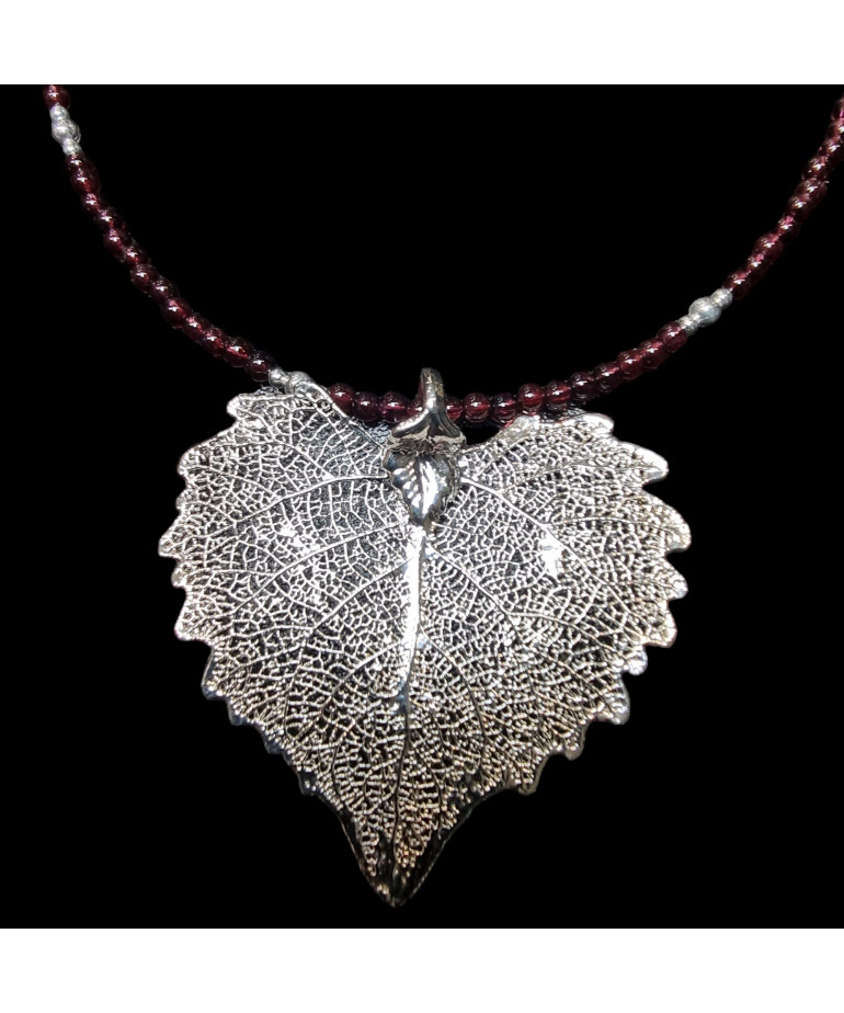 Pendentif Feuille sur collier Grenat Argent 925