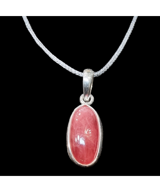 Pendentif Rubis rose sur cordon réglable