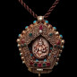 Pendentif Déesse Brahmanique Ivoire & Turquoises Saphir Emeraude Rubis et Perle avec Cordon