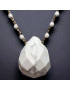 Pendentif Howlite et Chaîne perles d'émail plaqué or