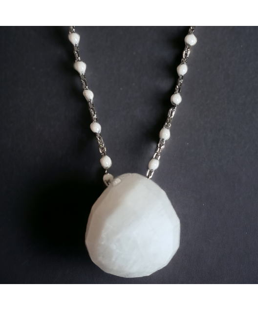 Pendentif Pierre de lune et Chaîne perles d'émail Acier