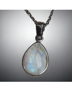 Pendentif Pierre de lune goutte Argent 925 avec chaîne