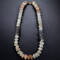 Collier Pierre de lune multicolore fermoir plaqué or