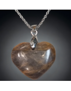 Pendentif Pierre de lune noire Cœur avec bélière et chaîne