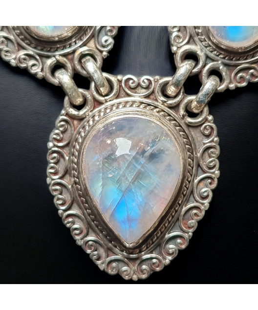 Collier Pierre de lune sertie sur chaîne Argent 925