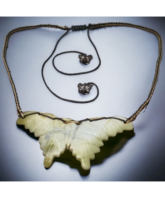 Pendentif Jade Coréen Papillon sur cordon réglable