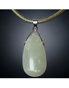 Pendentif Jade néphrite sur cordon