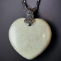 Pendentif Jade Cœur bélière et chaîne