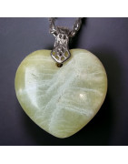 Pendentif Jade Cœur avec bélière et chaîne