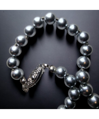 Collier Perles de Majorque grises avec fermoir sécurisé