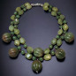 Collier Jade avec fermoir Péridot sécurisé